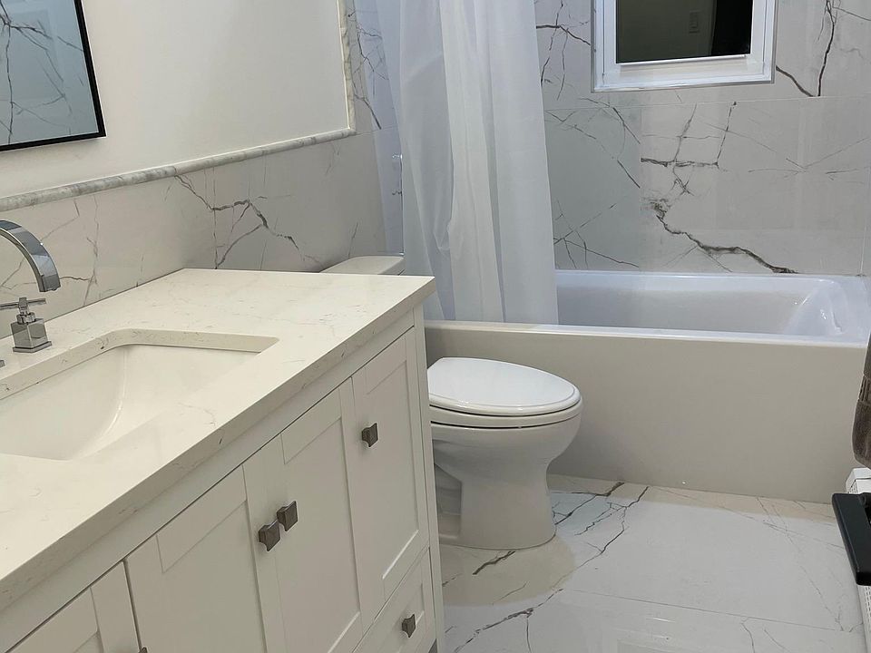 1st image of 1526 Research Ave #1