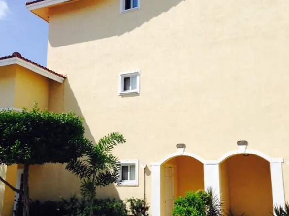 2030 NE 167th St #3-138, North Miami Beach, FL 33162