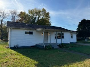 172 Adamsville Rd, Mason, WV 25260