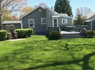 16 Upland Rd, Plymouth, MA 02360
