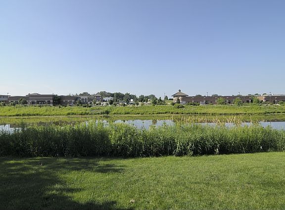 4th image of 2923 Kentshire Cir