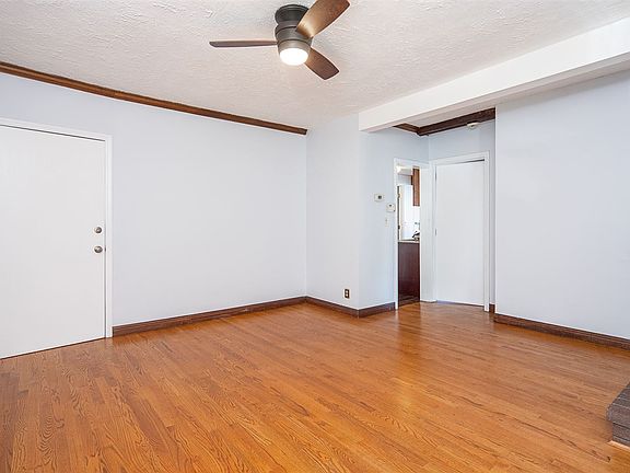 5th image of 455 Columbia Ave