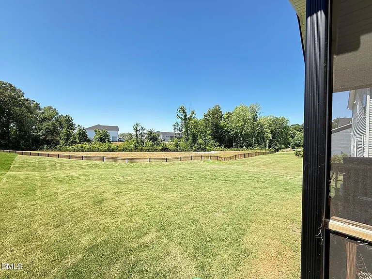 111 Umbrella Way — Photo 26