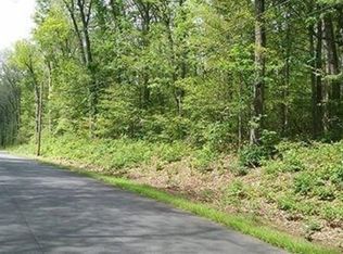 Xoxo Mihaliak Rd, Willington, CT 06279