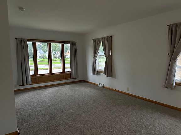 3rd image of 2807 S 76th St