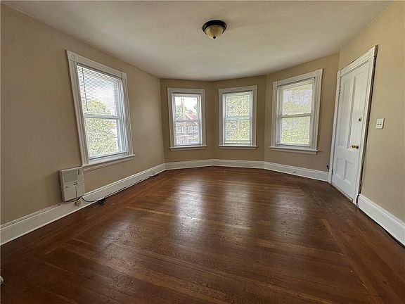 3rd image of 1245 Cranston St #2