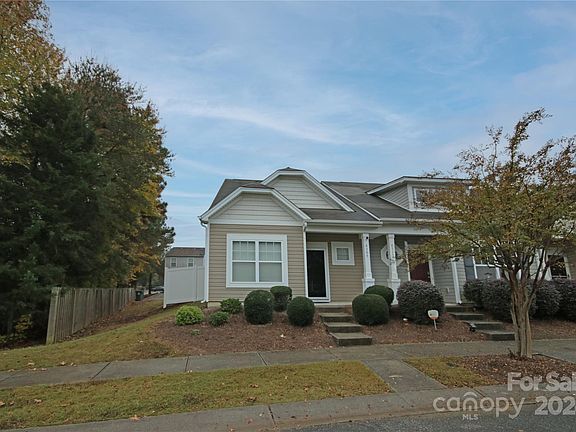 2nd image of 4309 Macey Ln