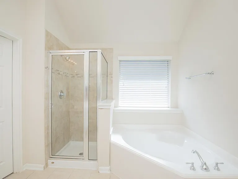 835 Aqua Vista Ln — Photo 27