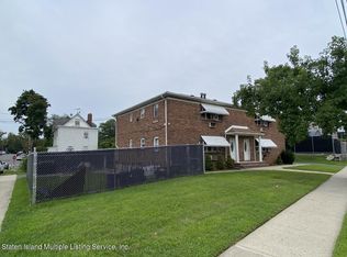 510-514 Narrows Rd S, Staten Island, NY 10304