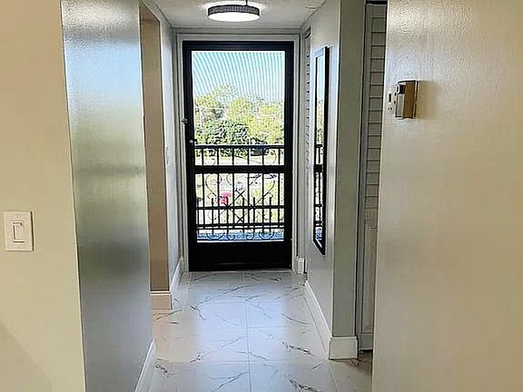 3rd image of 4640 W Lucerne Lakes Blvd Boulevard #505