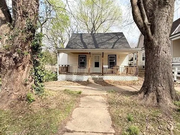 223 S Maple St, Ottawa, KS 66067