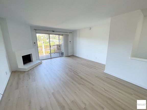 3rd image of 10 Circle Dr #D