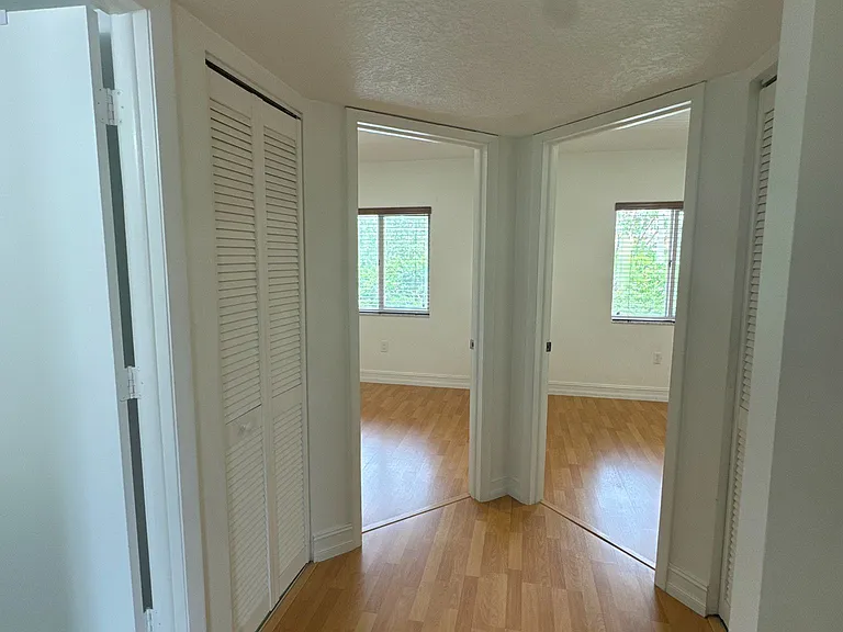 111 Riviera Cir — Photo 20
