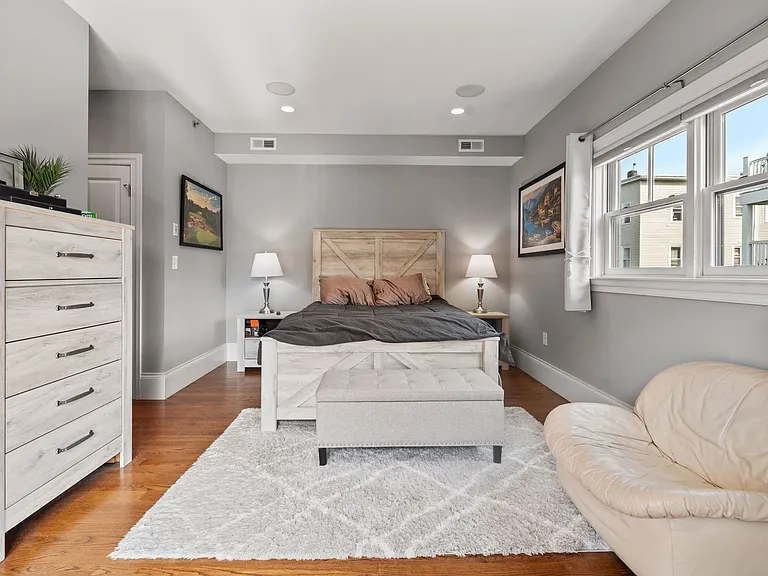 11 Howell St #2 — Photo 11