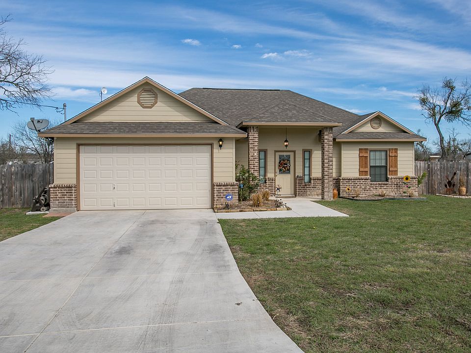 1st image of 920 County Road 3822