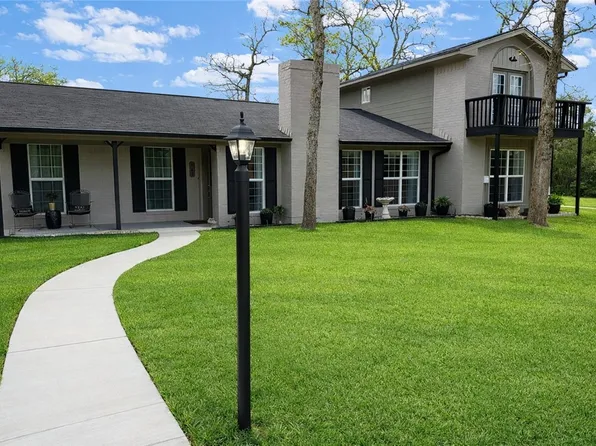 182 Blossom, Hilltop Lakes, TX 77871