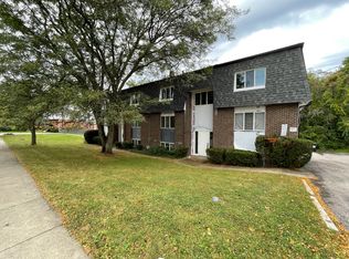 490 Zahn Dr #D, Akron, OH 44313