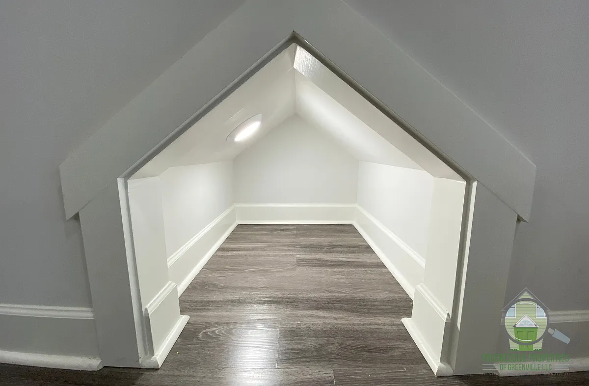 10 Jaycee Court - 1 — Photo 4
