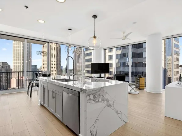 1080 Peachtree St NE Unit 2202, Atlanta, GA 30309