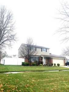 8837 Hubbard St, Livonia, MI, 48150
