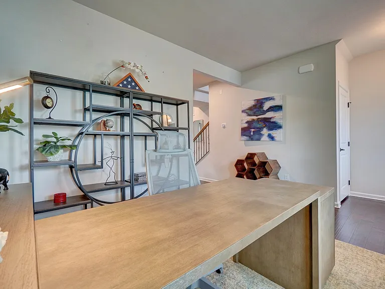 800 Corcormant Ln — Photo 5
