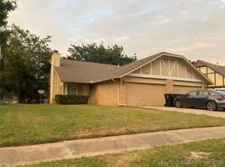2210 W Galveston St, Broken Arrow, OK 74012