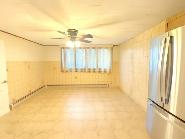 361 Humboldt Street image 6 of 9