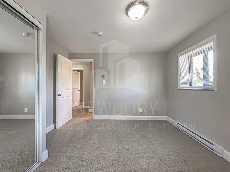 Poplar Apartments — Photo 89