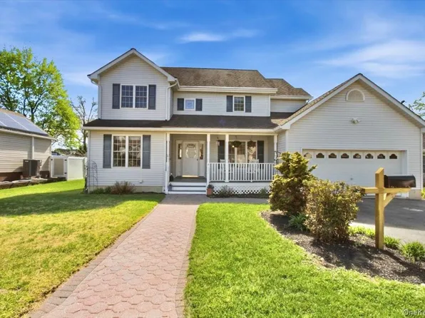 18 Barrett Place, Beacon, NY 12508