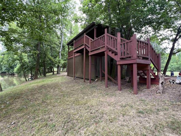 590 Towboat, Adamsville, TN 38310