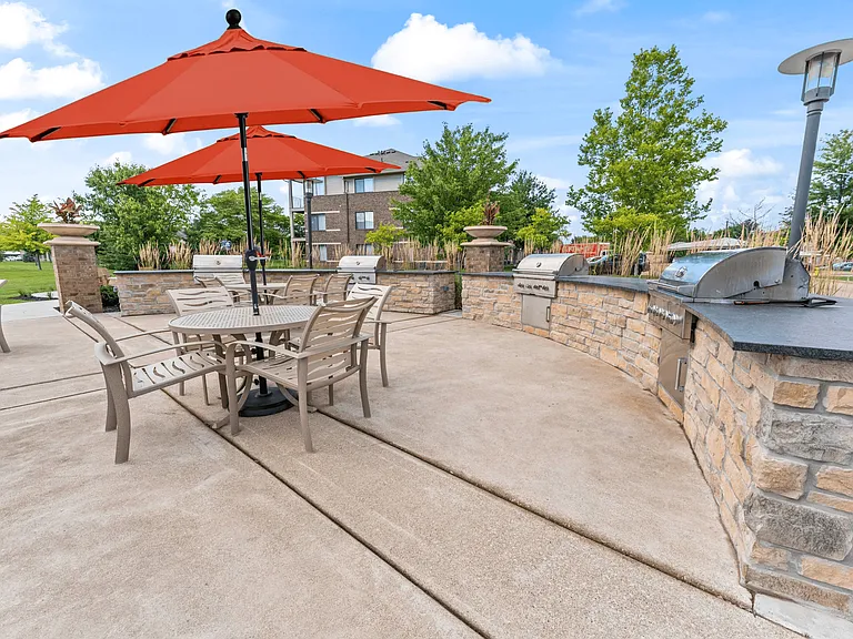 Prairie Lakes Apartments — Photo 19