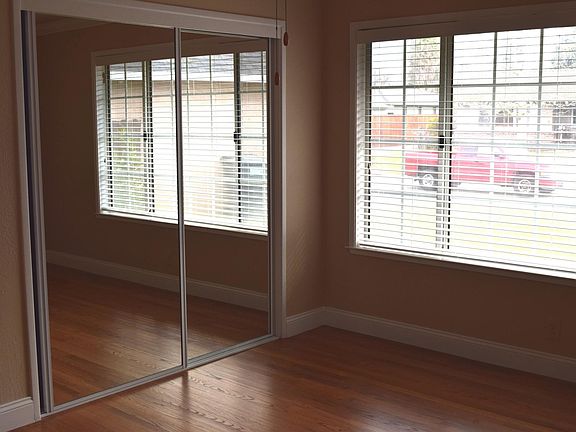 Master bedroom Picture #1