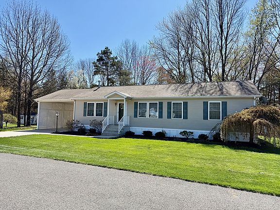 3rd image of 24 Mayflower Dr #222