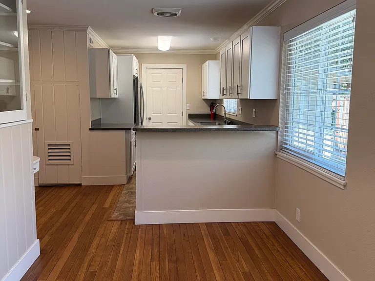 1906 Diamond Ct — Photo 14