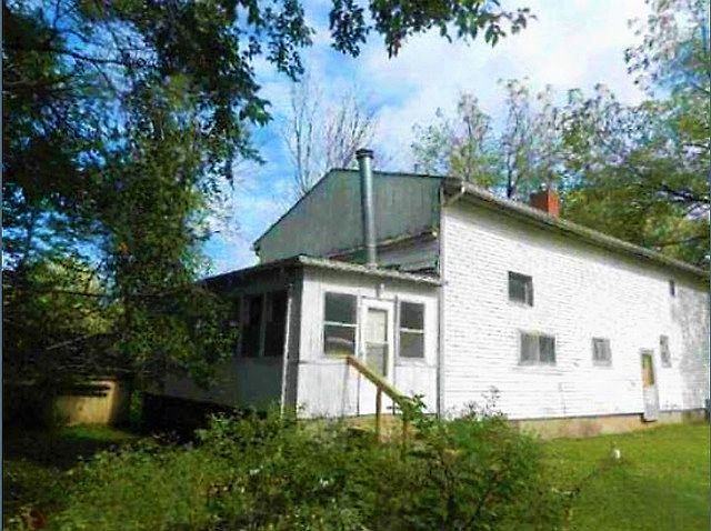 2nd image of 205 Willett Ave