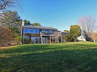 94 Holland Dr, Wakefield, RI 02879