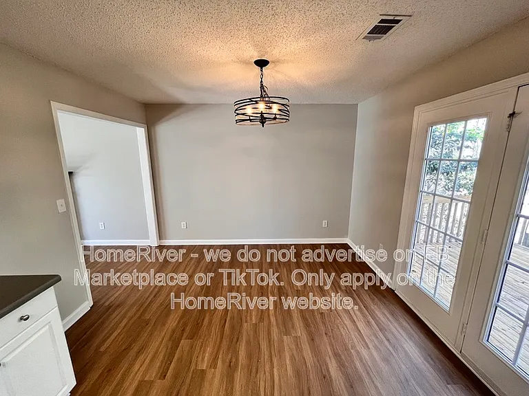 1365 Lance Cir — Photo 9