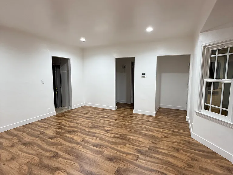 1718 Santa Paula Pl — Photo 2