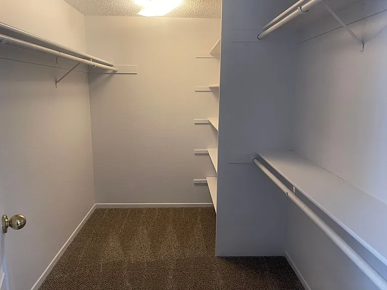 6061 Stonecreek Dr — Photo 10