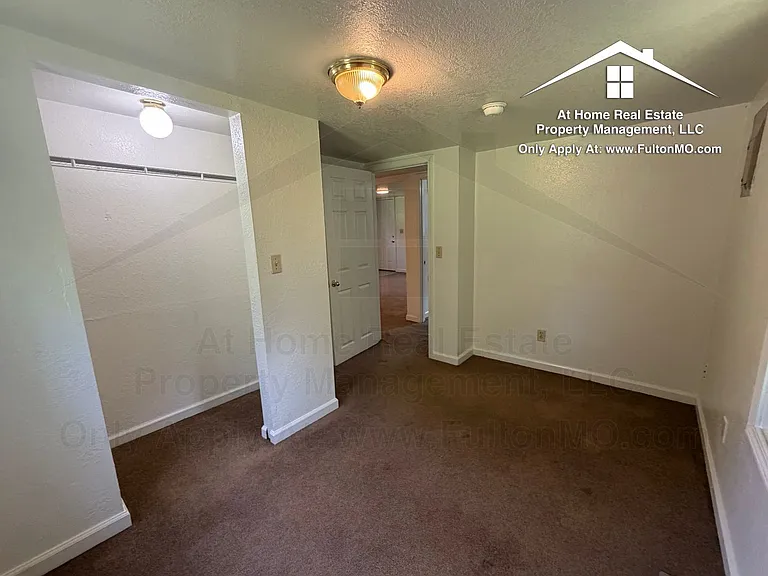 1512 Monroe St — Photo 12