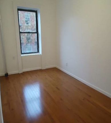 4th image of 540 W 120th St