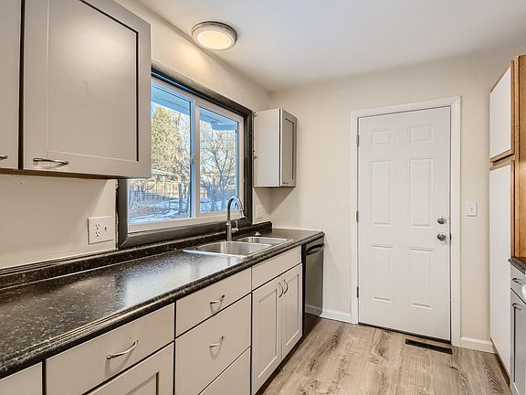 5th image of 1636 Willodene Dr