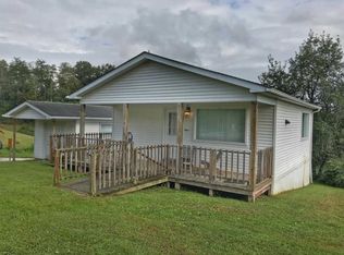 61 Rogers Rd, Beattyville, KY 41311