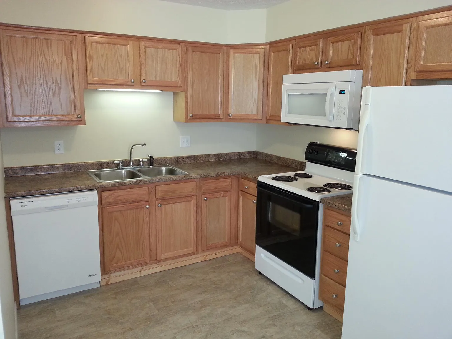 1 bed, 600 sqft, $795 — Photo 1