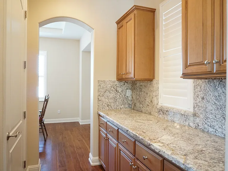 18261 Bautista Cir — Photo 5