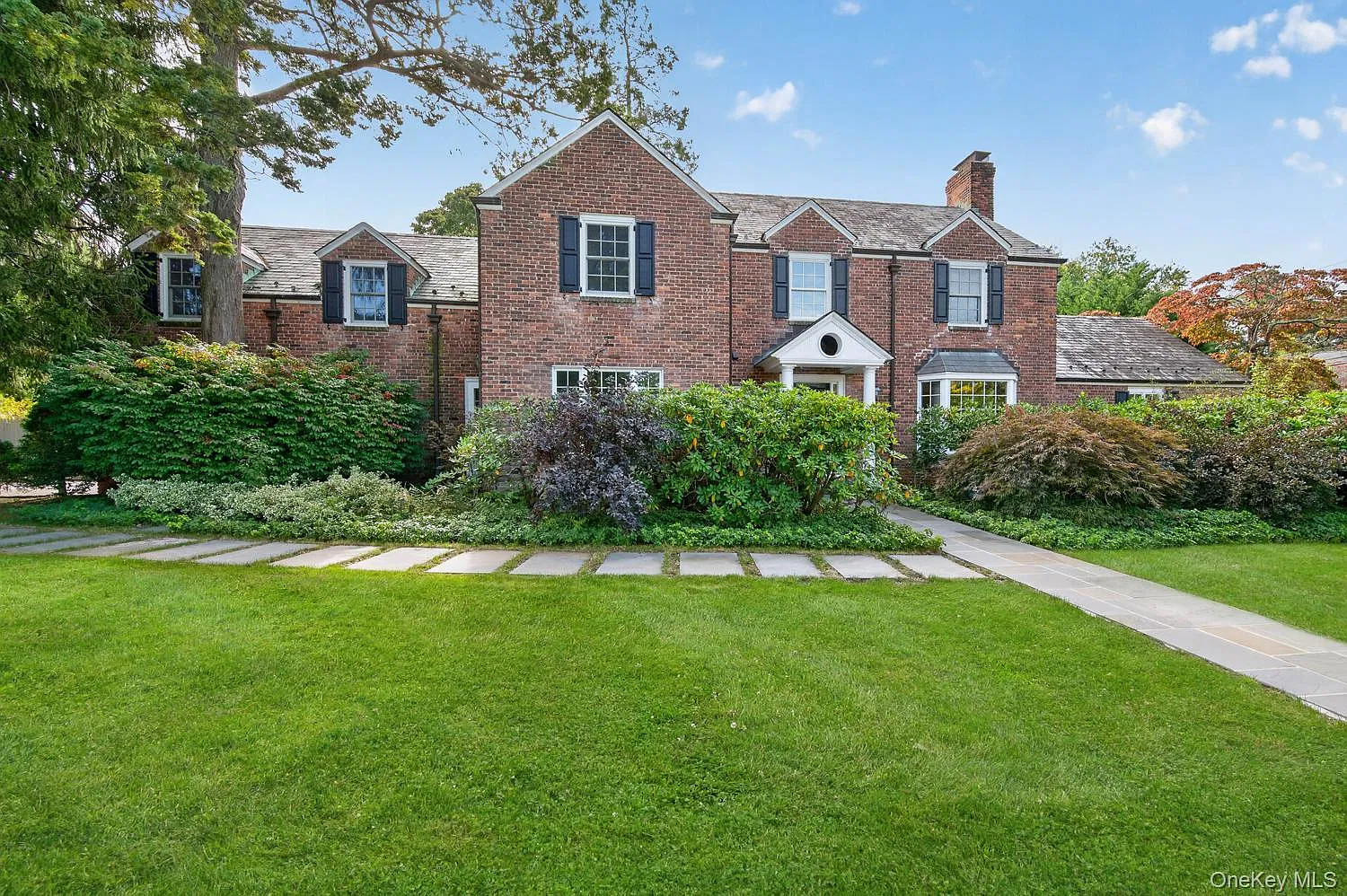 4 bed, 3.5 bath, $15,000 — Photo 1