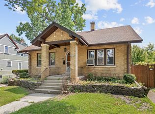 1341 E Algonquin Rd, Des Plaines, IL 60016