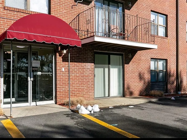 10 Wrentham Rd #101 — Photo 14