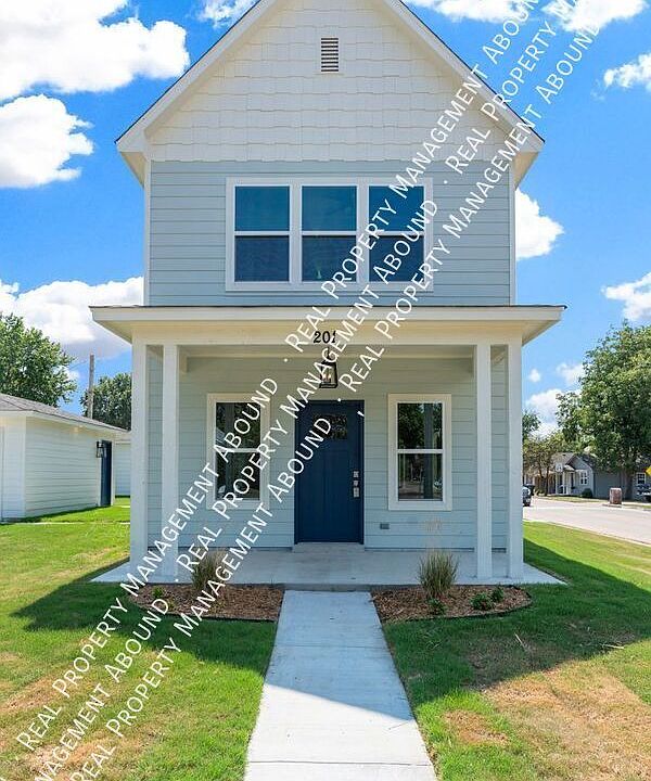 1st image of 203 E 11th St #A