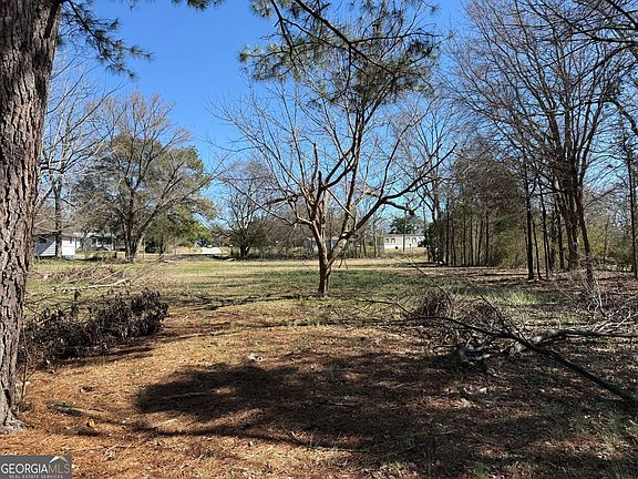 2nd image of 1317 Bakers Ferry Rd